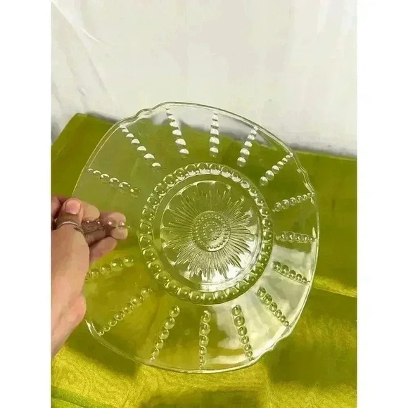 VTG Clear Pressed Glass Dots Bubbles 11" Rounded Square Dinner Plate - Picture 4 of 9